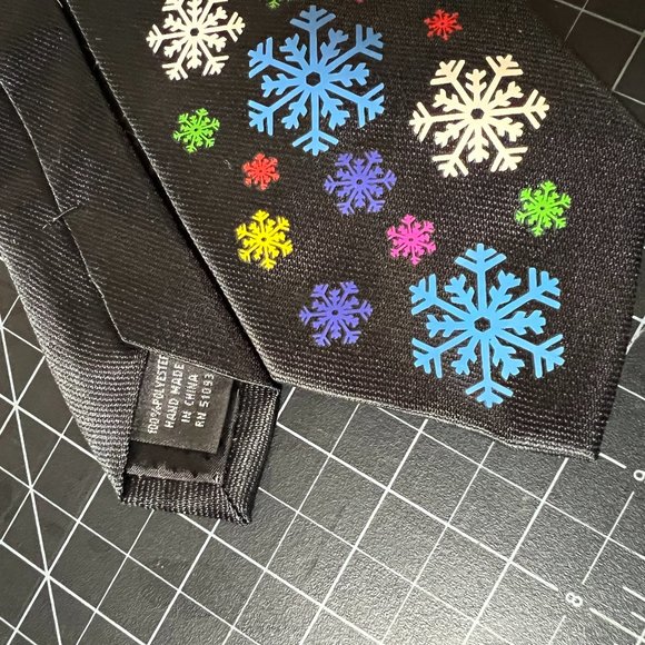 2 for $10 EUC Holiday snowflake tie - Picture 3 of 5